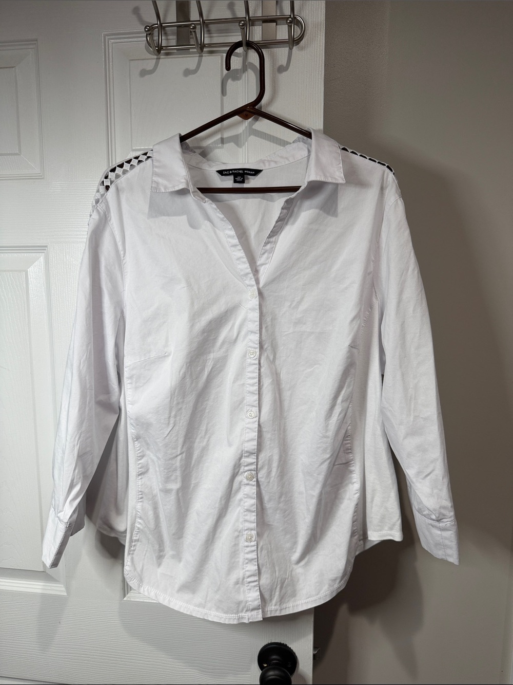 Zac & Rachel White Blouse with Lace Detail Doen Sleeves